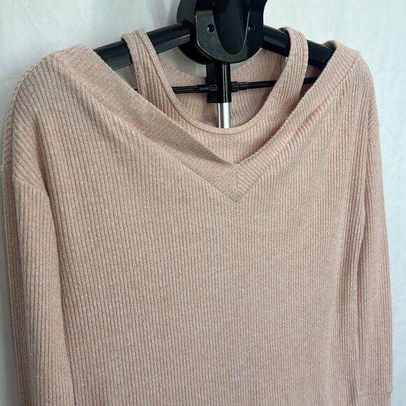 Anthropologie Saturday Sunday Cloud Fleece Cold Shoulder Sweater in Pink XS - Picture 2 of 9